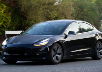 hire-tesla-model-3-london-private-hire